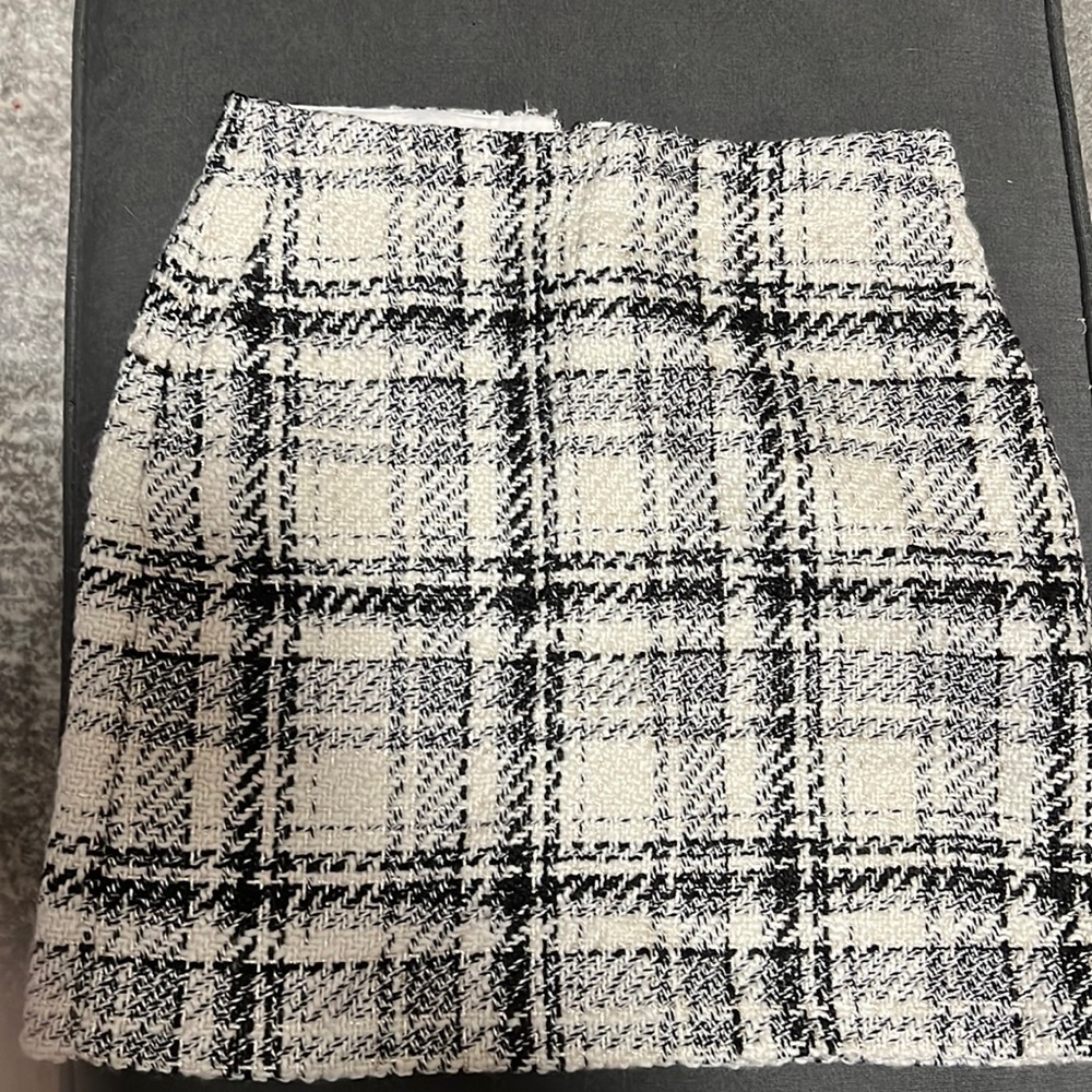 Nwot loft skirt